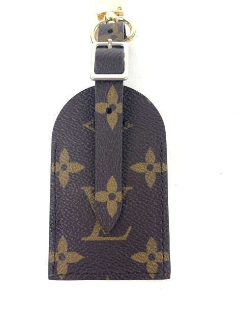 can you buy a luggage tag at louis vuitton